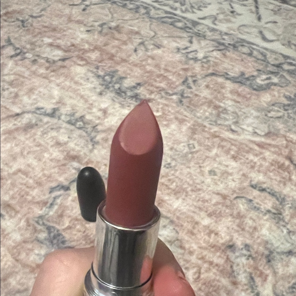 New MAC Cosmetics Maximal Lipstick - 666 Sweet Deal - Picture 5 of 10